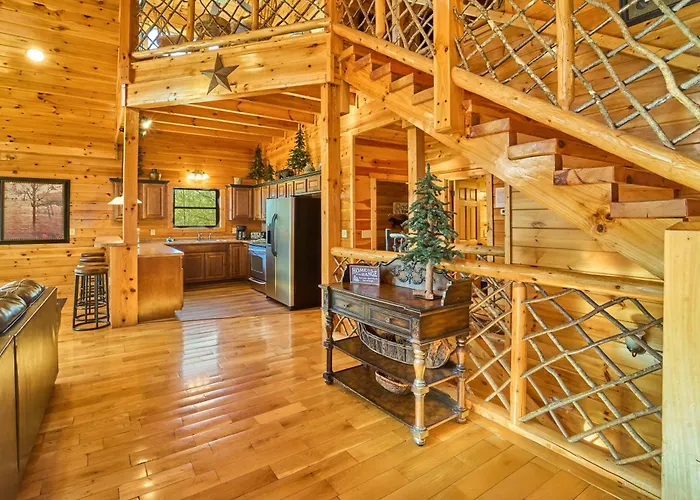 Knotty Nice: Theater Hot Tub Sauna Near Town Gatlinburg